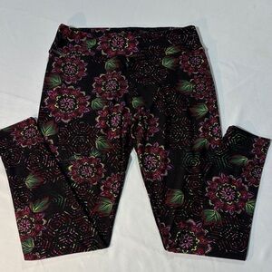 Black Leggings size tall & curvy NNT pink and green floral design